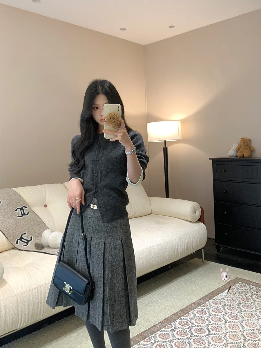 

Женский легкий кардиган Juicecola матовый трикотажный на пуговицах, модный, разноцветный, из мягкой полиэстеровой ткани...