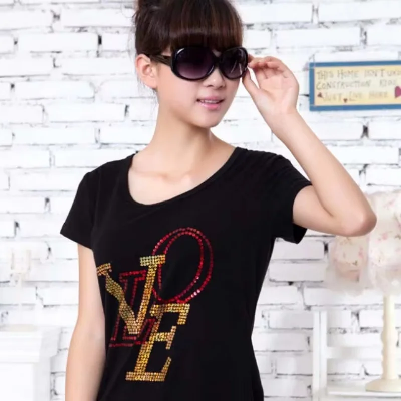 2PC/Lot Love Letter Fashion T-Shirt Decoration Hot Fix Rhinestone Motif Iron on Crystal Transfers Design Sequins