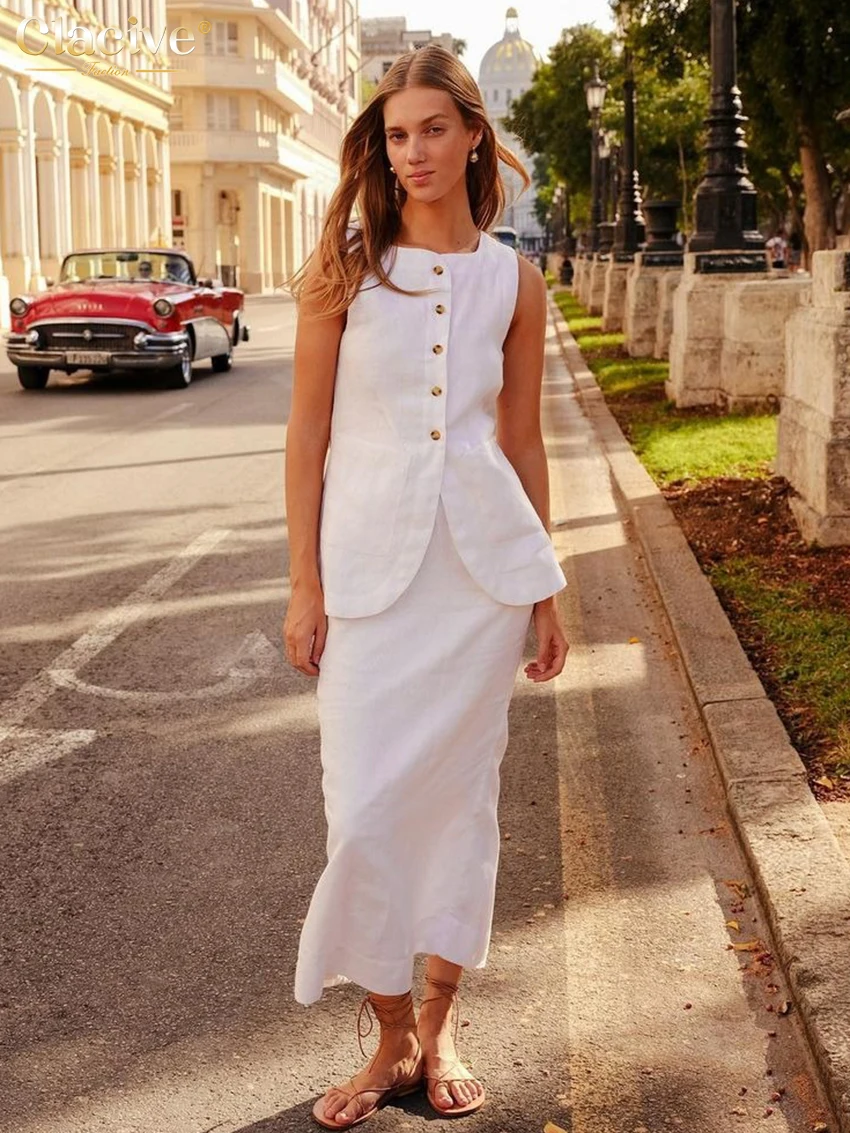 Clacive Summer Slim White Cotton Two Piece Set Women Outfit 2023 eleganti top senza maniche con gonne lunghe a vita alta Set donna