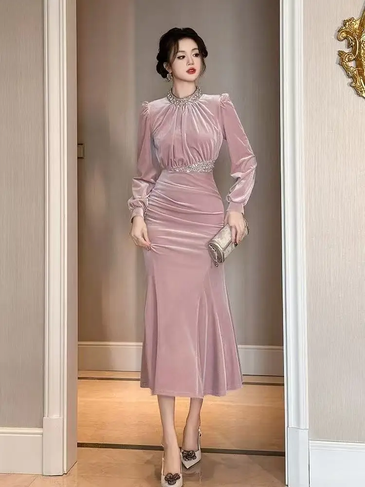 2025 Lente Herfst Vrouwen Stand Kraag Parels Kralen Hoge Taille Fluwelen Trompet Jurk, Vrouw Kleding Slanke Velours Zeemeermin Jurken
