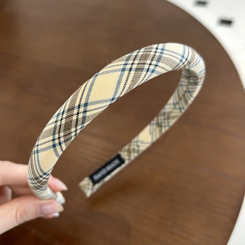 1.5 سنتيمتر النساء الفتيات خمر منقوشة العصابات الشعر الإسفنج مبطن النمط البريطاني الشعر هوب الإناث إكسسوارات الشعر عادية شعرية رئيس ارتداء