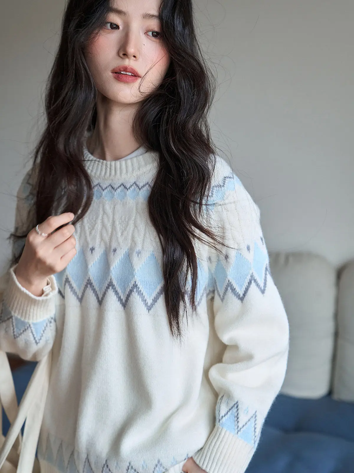 

Вязаный свитер MoZao осенне-зимний, с круглым вырезом, длинными рукавами, свободного кроя, стройнящий, женский, модный, удобный, повседневный трикотаж