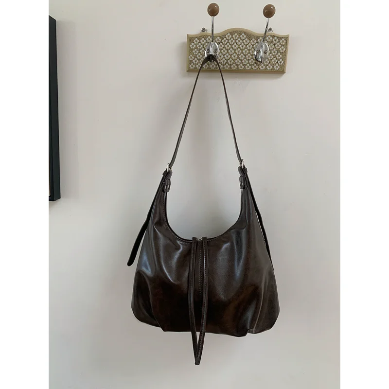 

Женская сумка через плечо, новинка осенне-зимнего сезона, в стиле кэжуал, вместительная сумка-кроссбоди