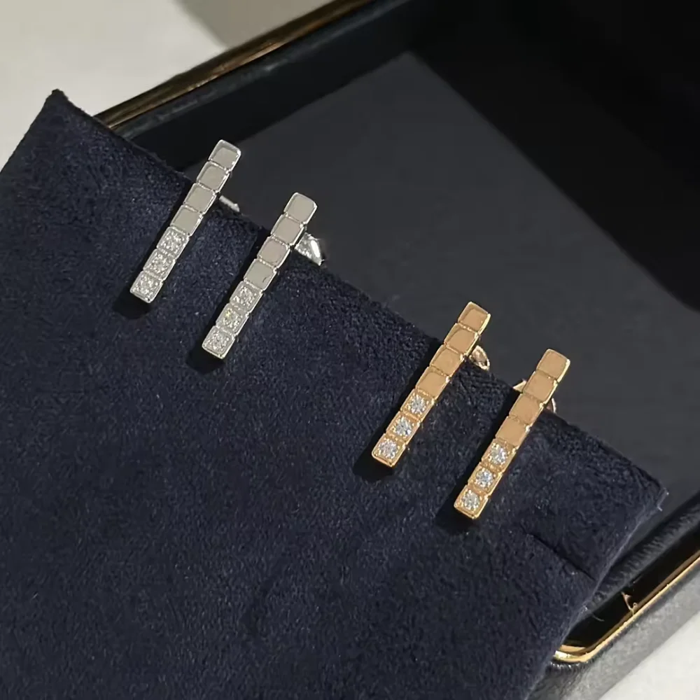 Fashionable Classic Ice Crystal Couple Earrings Men's And Wo