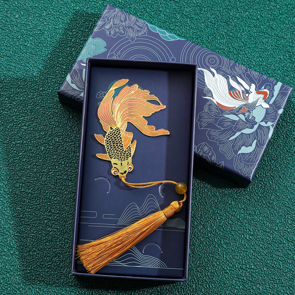 1/4pcs Handmade Art Hollow out Bookmarks, Insect and Botanical Designs Creative Bookmarks, Gifts for Collectors Bibliophile