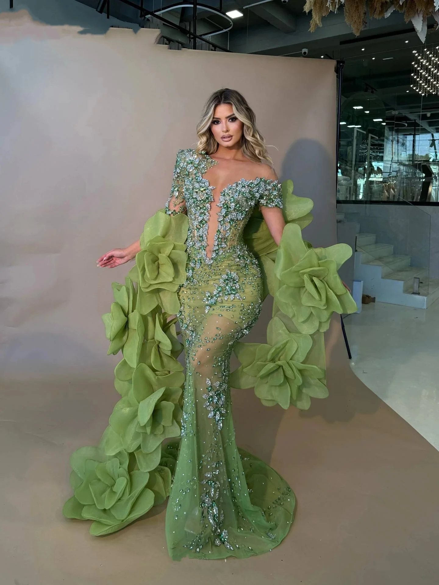 

Sexy Crystal One Shoulder Evening Dresses Customized Fashion Beaded Rhinestones Prom Dress with Wraps Floor Length Party Gown