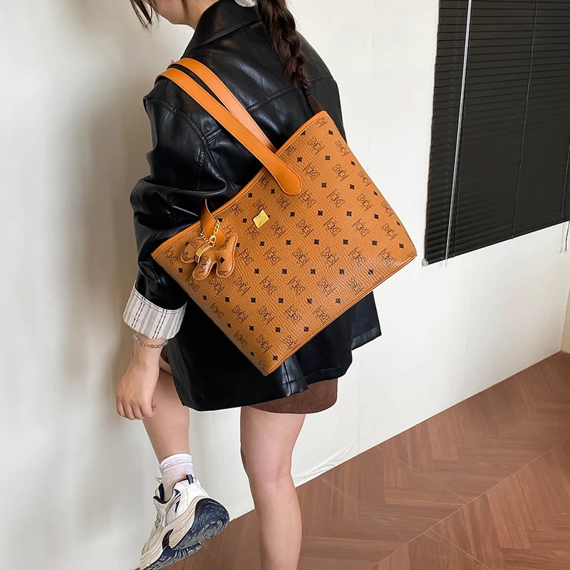 

Printed Tote Bag Women's Large Capacity Handbag 2025 New Style Commuter Shoulder Bag for Shopping And Trave