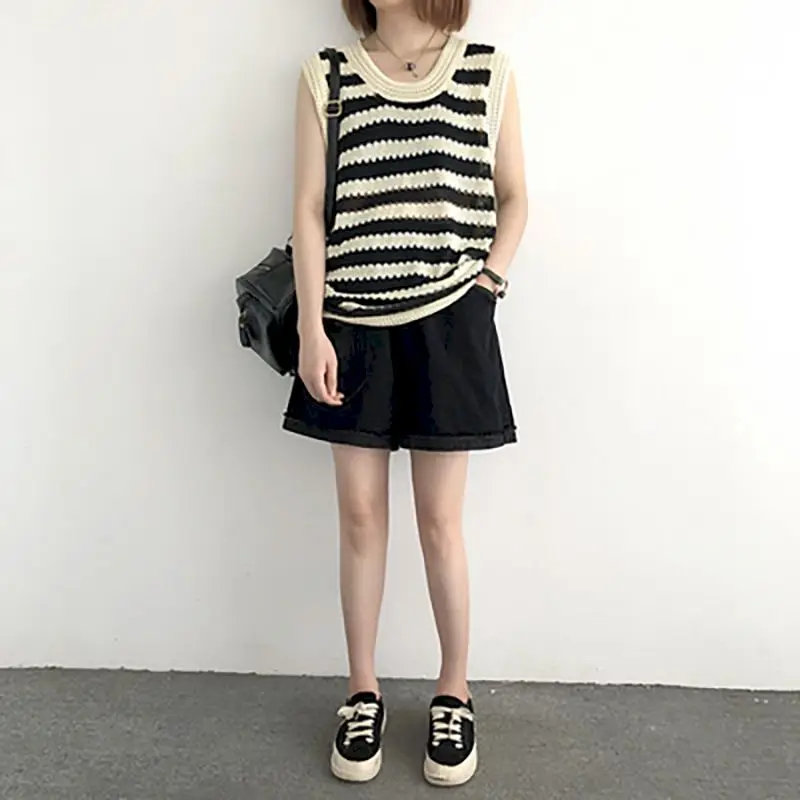 Knitted Ice Silk Vest Hot Girl Tops Casual Sleeveless T Shirt Women 2026 Summer Wear All-match Knitted Vest Fashion Tshirt Woman