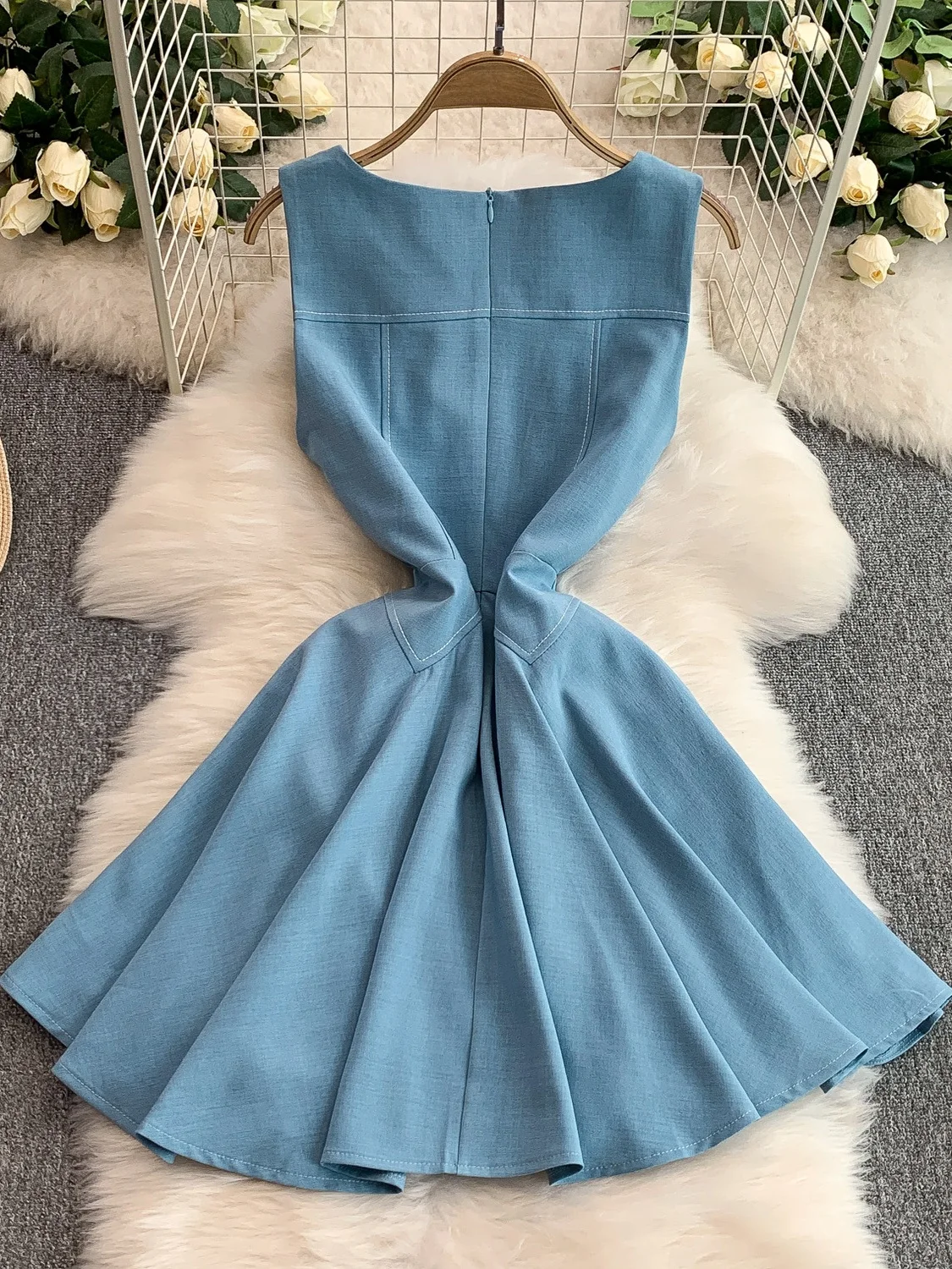 เสื้อกั๊กผ้าเดนิมทรงเอเอวสูงสำหรับผู้หญิง สไตล์เกาหลี ช่วยให้ดูผอมเพรียว เหมาะสำหรับฤดูร้อน