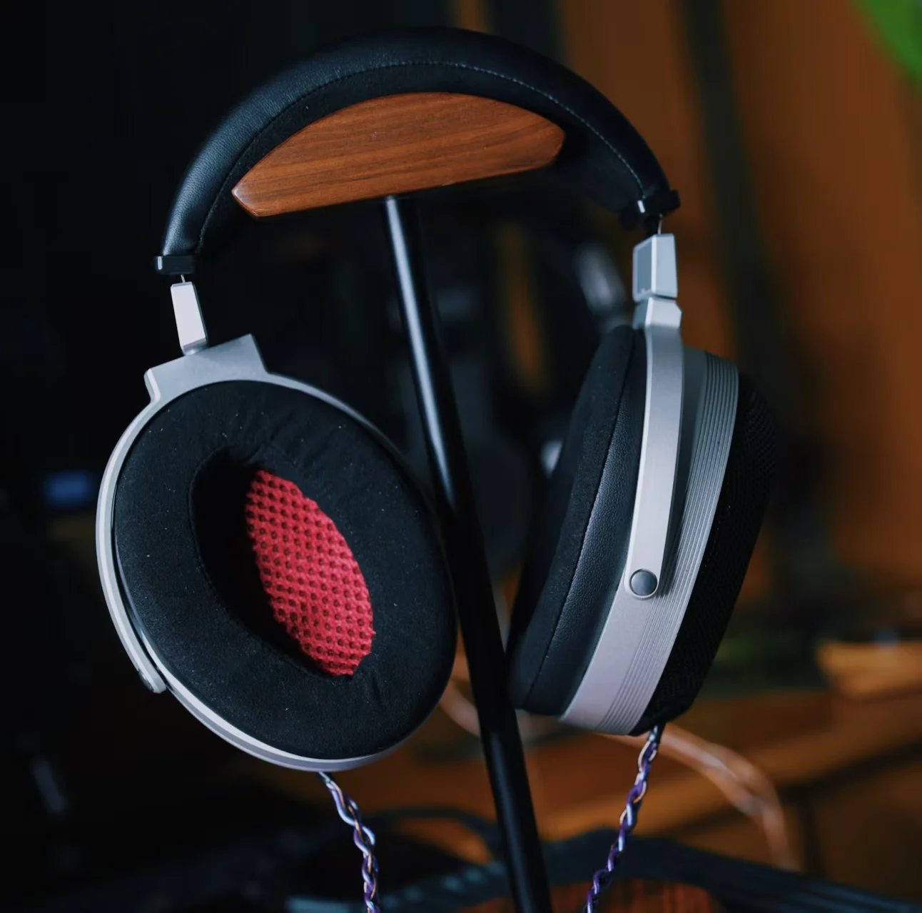 Shadow-AUDIO P Music HIFI Headphone High-Definition Sound Isolation Earphones for Music Enthusiasts
