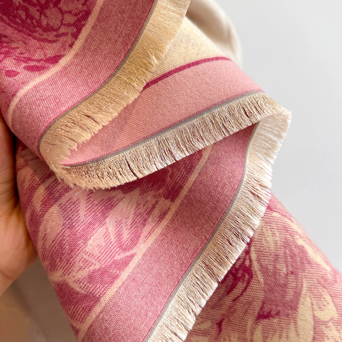 Brand Fashion Winter-Kaschmirschal für Damen – Pashmina-Schal mit Blumenmuster und Quasten, dicker, warmer Wickel- und Poncho – Detail 7