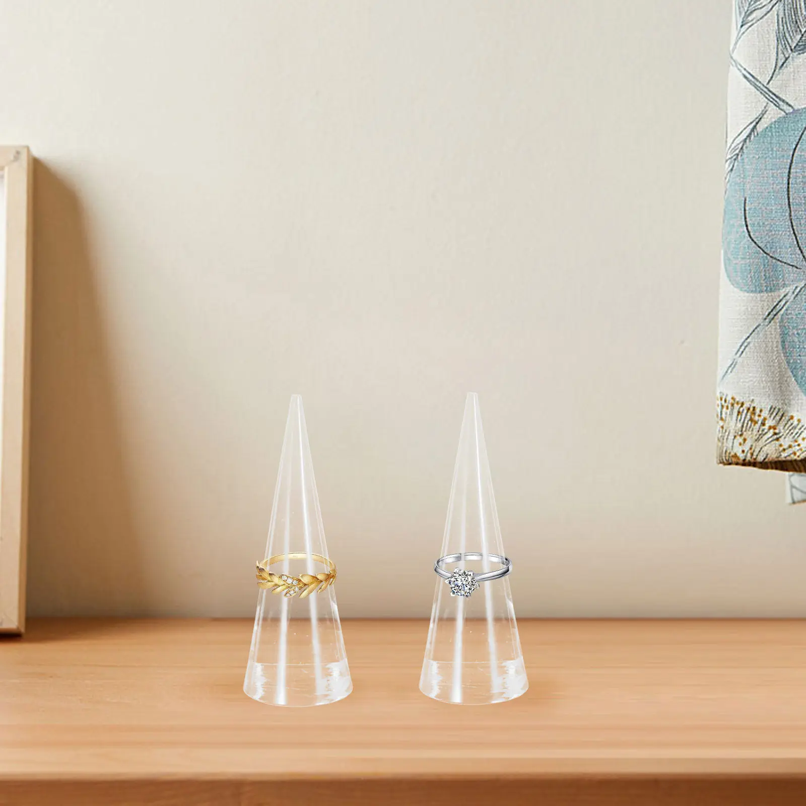 

6Pcs Cone Ring Holder Acrylic Jewelry Display Stand Ring Organizer for Retail Booth Acrylic Jewelry Display Holder