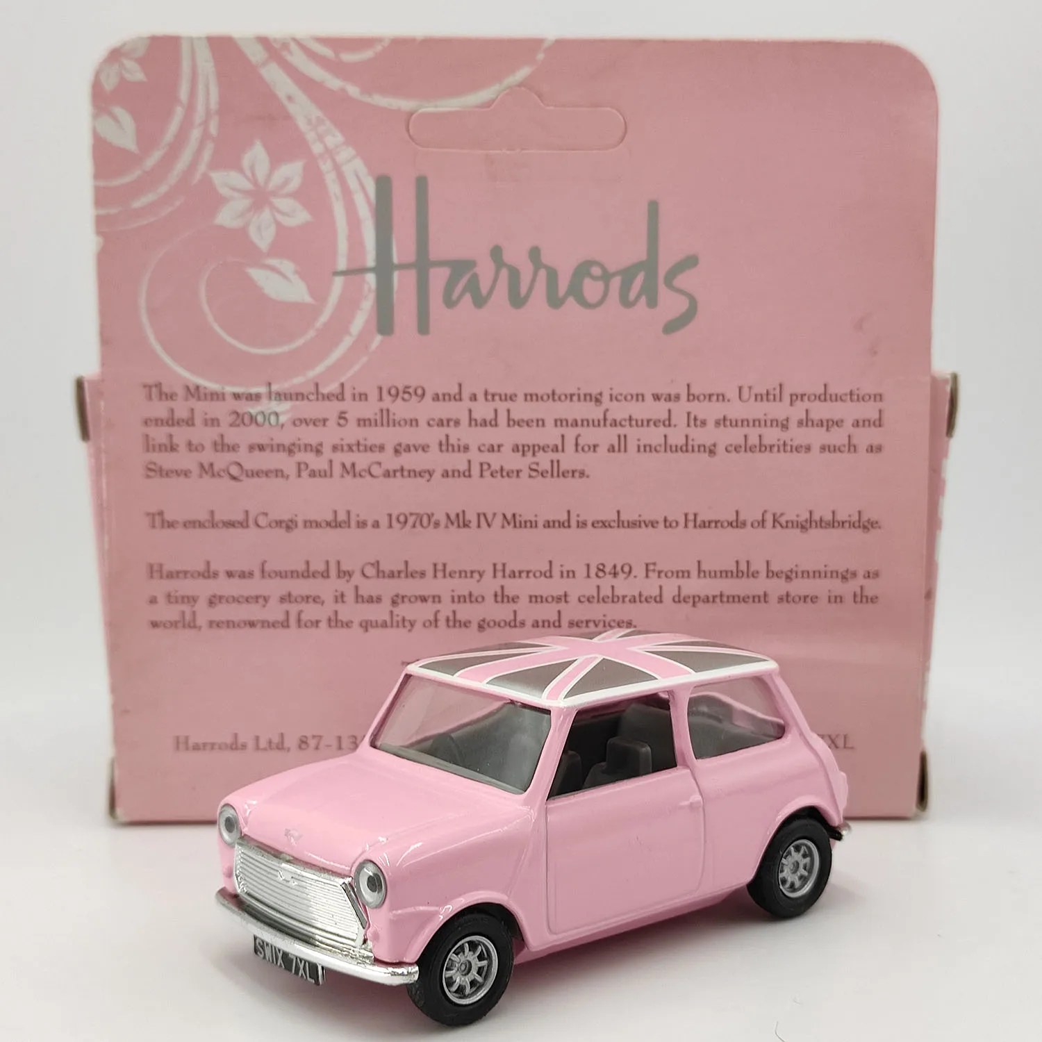 

Diecast Corgi 1/43 Scale BMW Mini Coolpad Cooper British Alloy Car Model Collectible Toy Gift Souvenir Display Ornament