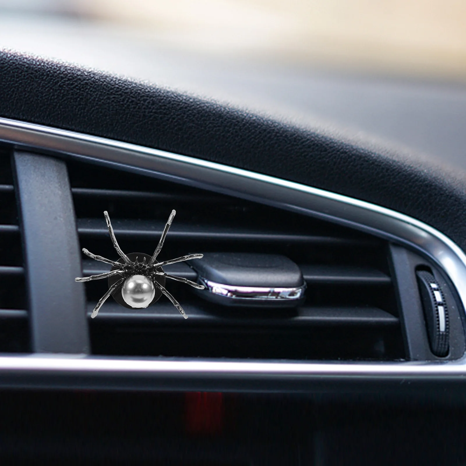 

2Pcs Rhinestone Glitter Black Spider Car Air Vent Clips Halloween Diffusers Charm Car Interior Decorative Outlet Clips