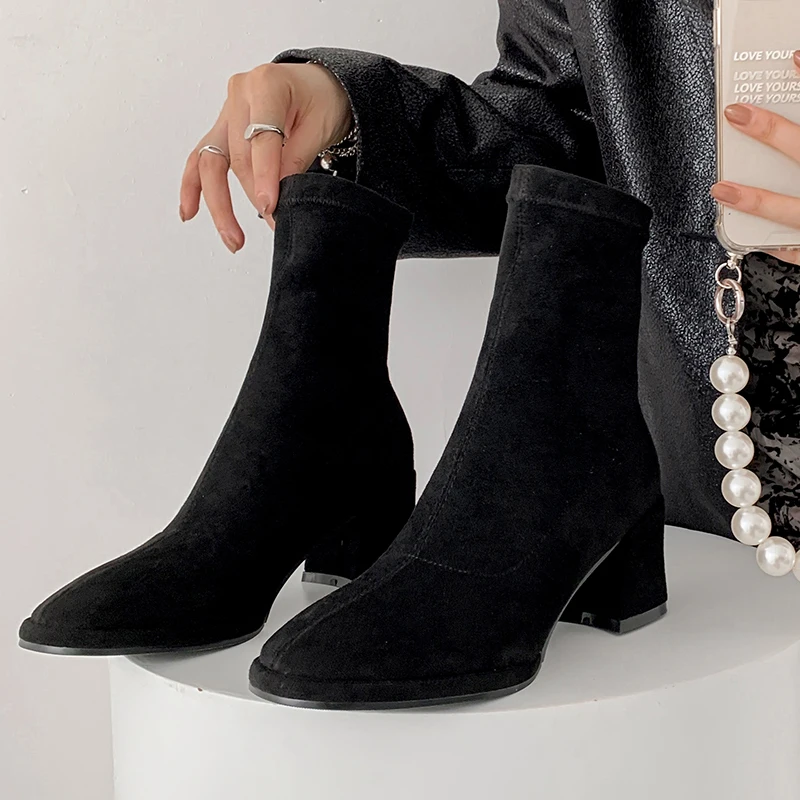 

2026 новые осенне-зимние женские ботильоны 22-24,5 см, эластичные фланелевые узкие ботинки на толстом высоком каблуке с квадратным носком, модные короткие сапоги