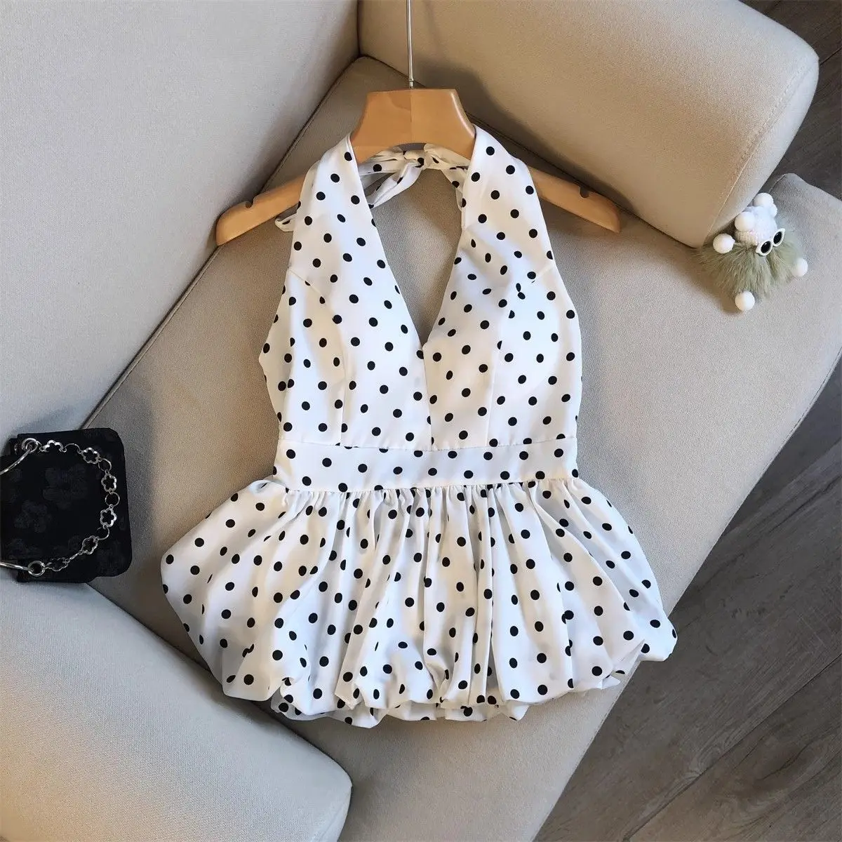 

Sexy Polka Dots Ruffles V-neck Spaghetti Straps Blouse Crop Top Women Y2k Clothes Kawaii Aesthetic Shirts Tank Tops Aesthetic