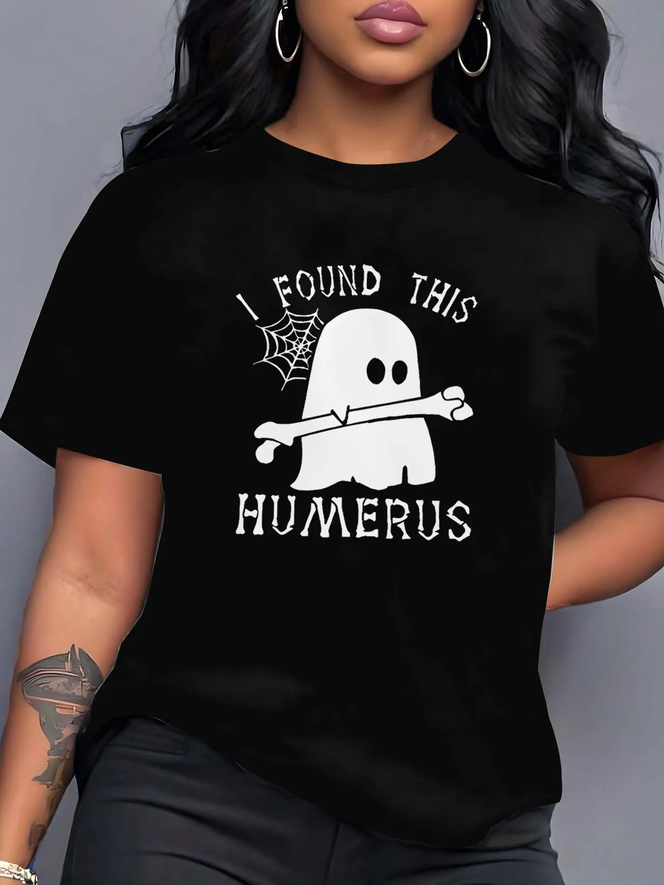 

Plus Size Halloween Themed Outfit With Whimsical Ghost And Bone Design For Ladies Who Desire Elegant And Fashion