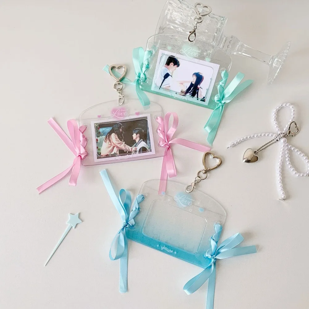 Nuevo soporte para tarjetas fotográficas con cinta de lazo dulce con llavero, funda para tarjetas fotográficas Kpop portátil, tarjeteros para tarjetas de identificación y autobús