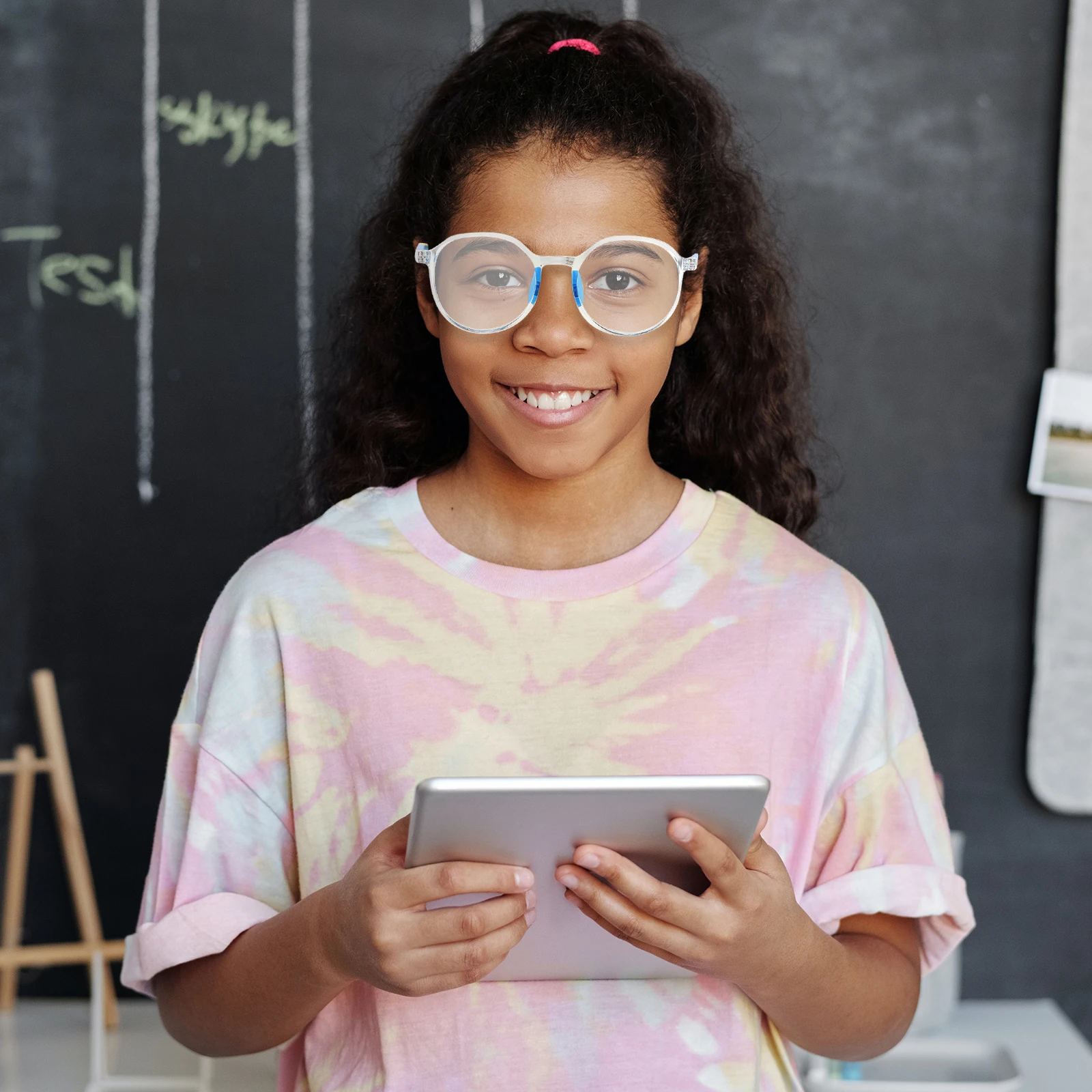 

Light Glasses Kids Eyewear TR90 Material Computer Gaming Eyeglasses Bright Colors Safe Durable Non Degree