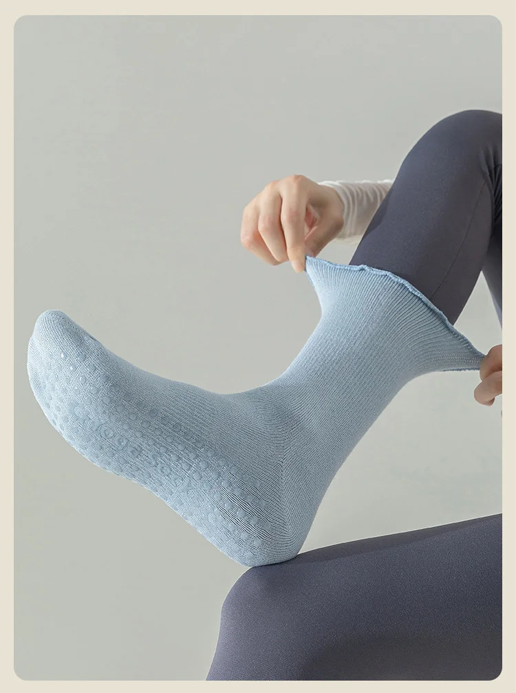3 Paar Yoga-Socken für Damen, aus reiner Baumwolle, knöchelhoch, einfarbig, mit rutschfester Sohle, ideal für Pilates, mit Rüschen, atmungsaktiv, für Sport, Fitness und zum Tragen auf dem Boden. – Detail 8