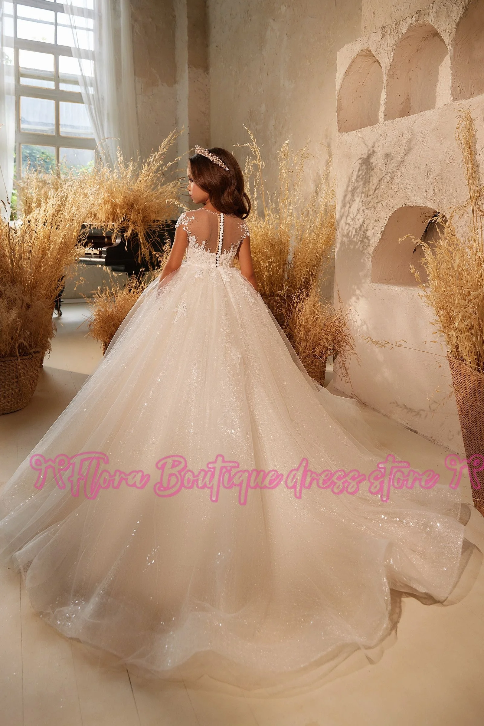 فساتين فتاة الزهور المخصصة لحفلات الزفاف مطرز بالخرز للأطفال فساتين حفلات أعياد الميلاد ترتر طول الأرض للأطفال فستان التواصل الأول