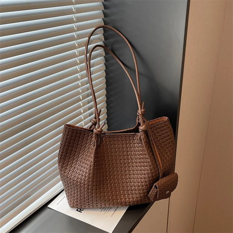 حقيبة كلاسيكية أنيقة للسيدات، مصنوعة من الجلد الفاخر، حقيبة كتف نسائية أنيقة