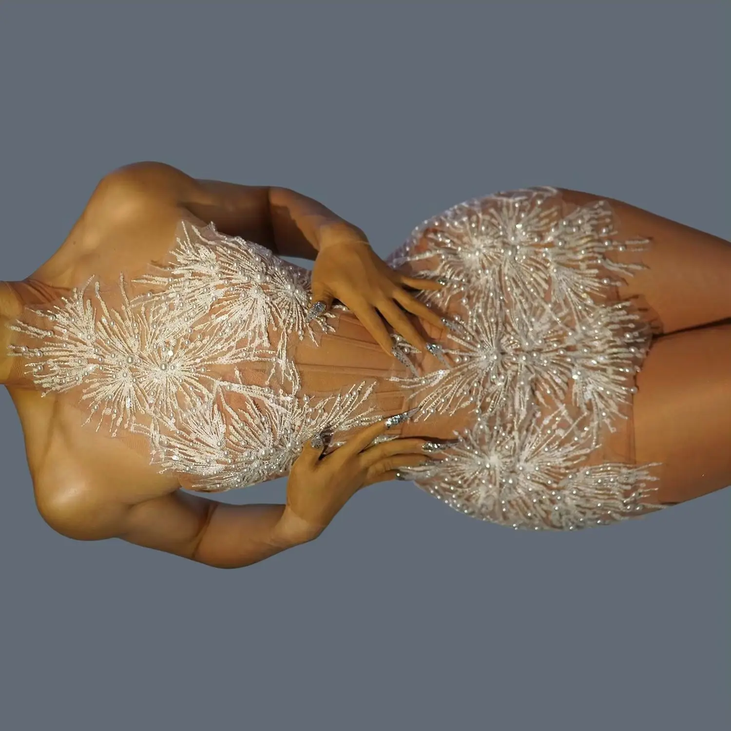 

Women Sparkly Pearls Snowflake Mini Dress Sexy Mesh Birthday Party Photograph Wear Event Singer Stage Performance Costume Xuehua