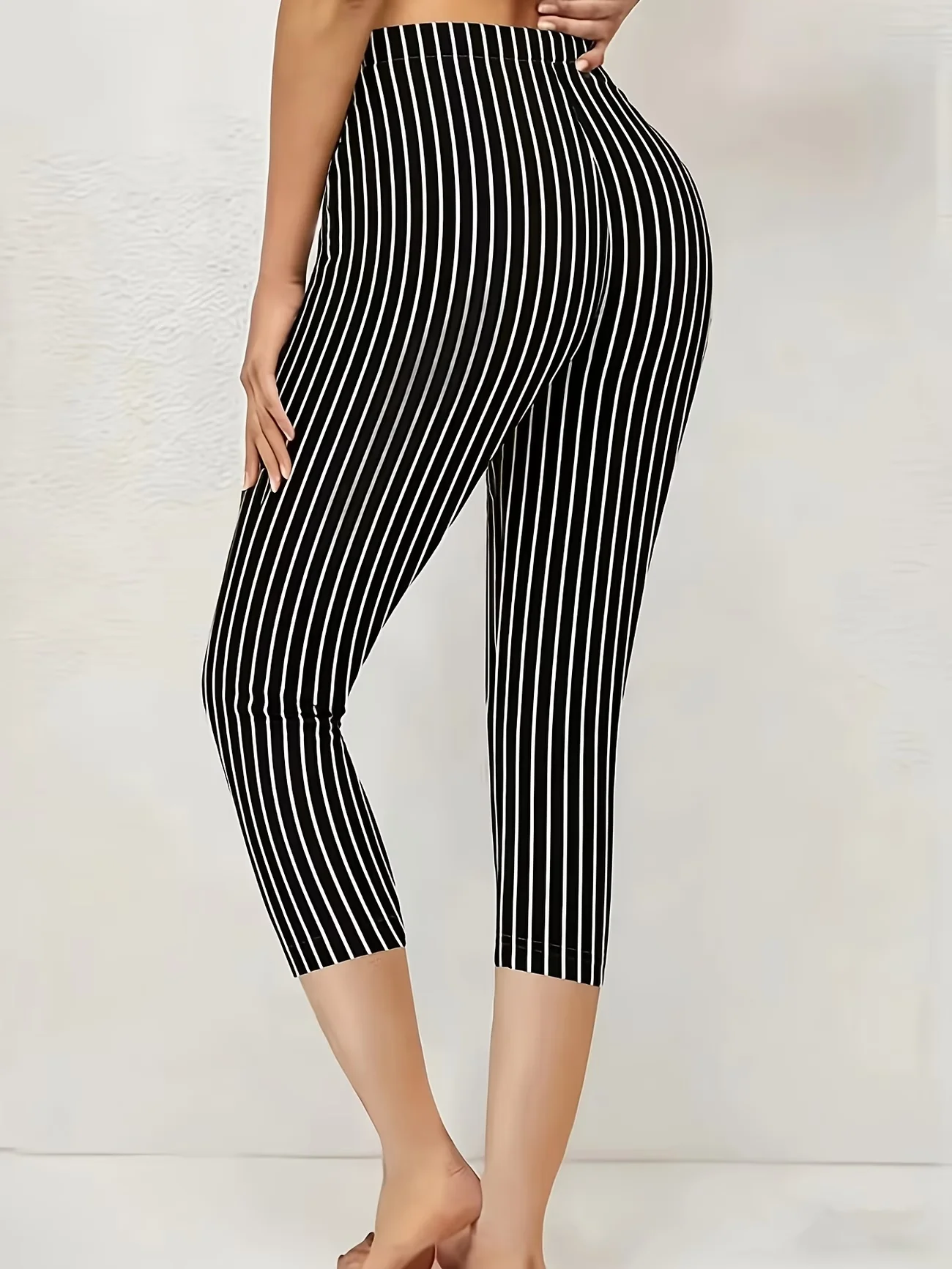 6300 LUNARIS Women's High-Elastic Capri Pants - Striped Leggings Suitable for - Wear, Tight-Fit Trousers with Capri Length,
