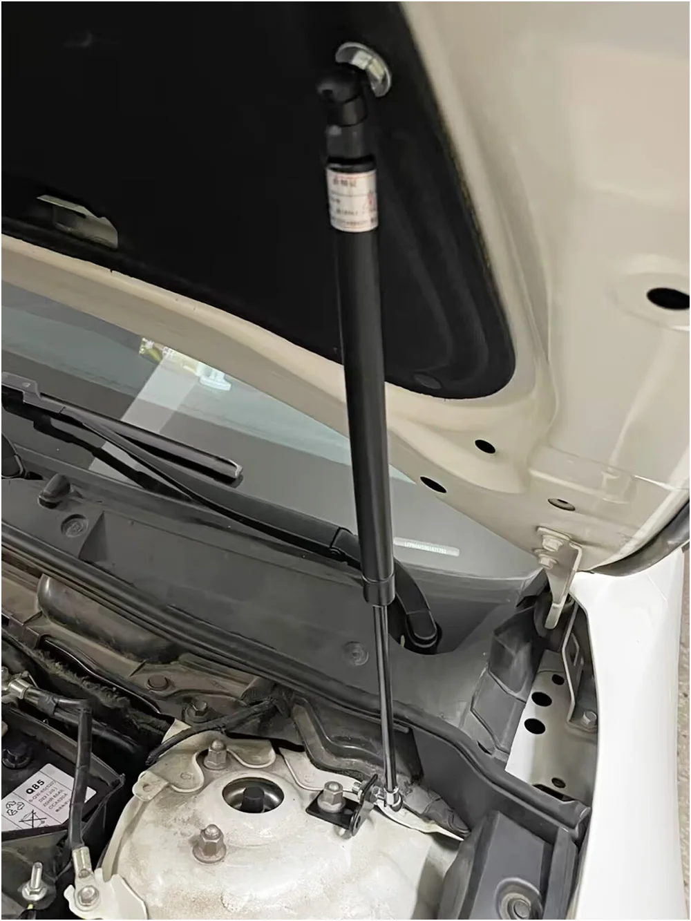 For Mazda 6 Atenza 2013-2018 Car-styling Refit Bonnet Hood Gas Shock Lift Strut Bars Support Rod