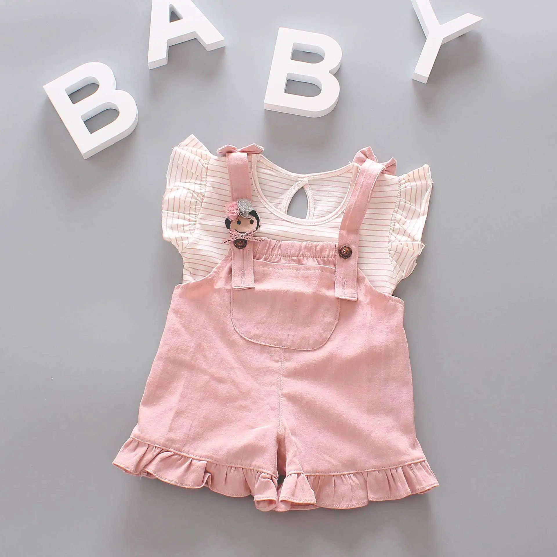 

Girls' Spring and Summer New Set Baby Overalls Set Short Sleeve T-shirt + Overalls 2-piece Set