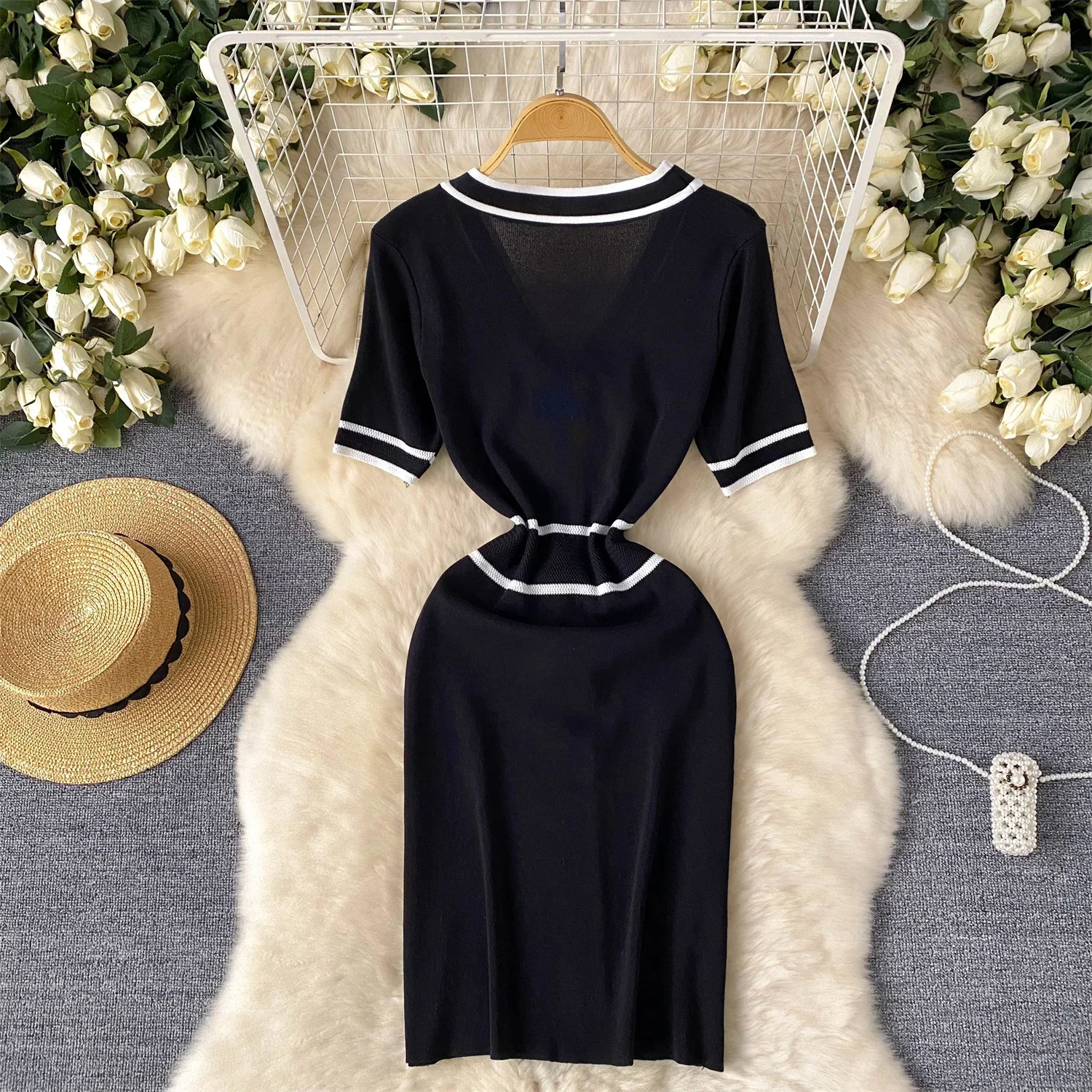 Robe mi-longue à manches courtes pour femmes, robe de bureau élégante, pull avec des hanches rondes, batterie, chic, éducatif, dame, printemps, 2024