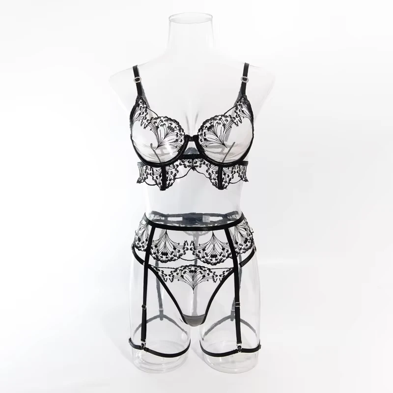 Bikini Embroidered Lace Bra and Thong Set Women's Three-Point Lingerie Four-Piece Set