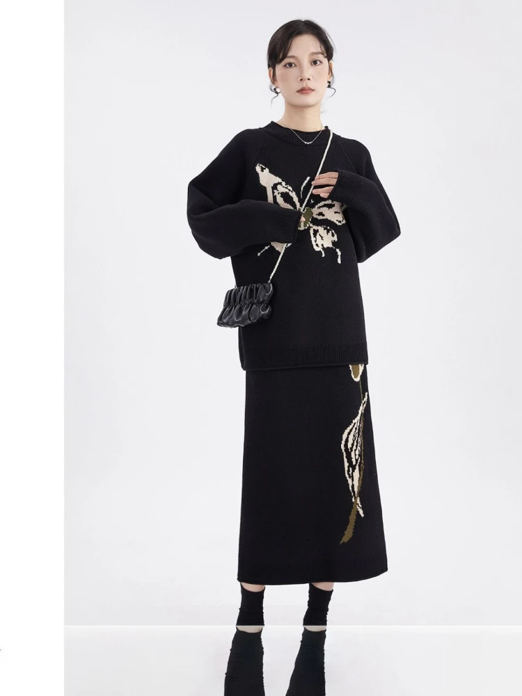 

Women's Round Neck New Design Sense Butterfly Long Sleeve Knitted Sweater Temperament Half Body Skirt Autumn Two Piece Set