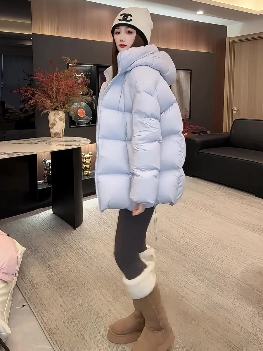 Casaco Feminino de Inverno Coreano Sle Cloud Puff Branco com Capuz, Acolchoado, Azul, Corte Solto, Moda