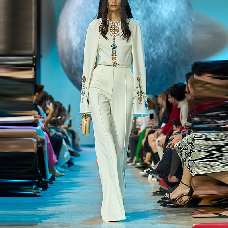 

Весенне-летний новый европейский и американский звездный модный комбинезон с рукавами «летучая мышь» и рукавами «летучая мышь» для тяжелой промышленности с бриллиантами