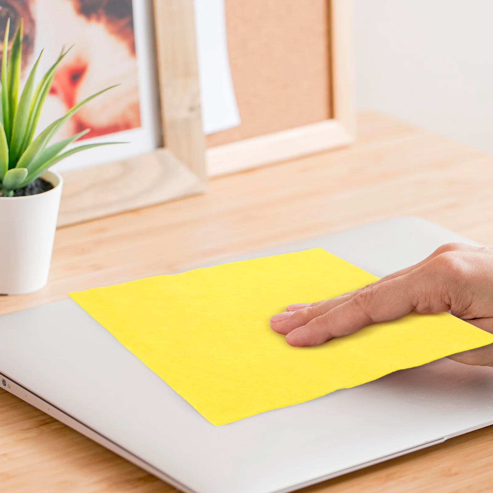 

10pcs Non-Stick Oil-Free Dishcloths Yellow Reusable Kitchen Towels High Absorbency Durable Non-Woven Scrub Sponges For Dishes