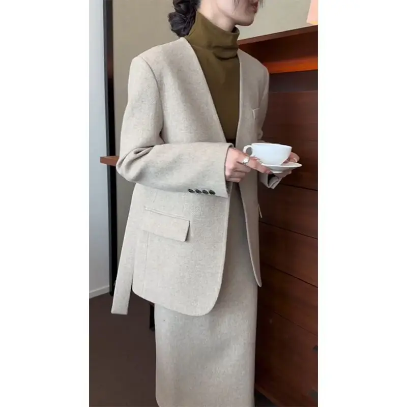 

Новый высококачественный модный женский костюм для офиса: элегантный пиджак с длинным рукавом и V-образным вырезом + облегающая юбка, однотонный комплект из 2 предметов