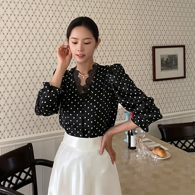 REALEFT 2024 New Polka Dots Women\'s Blouse Spring Elegant Lace Patchwork Long Sleeve Single Breasted Korean Blouses Female