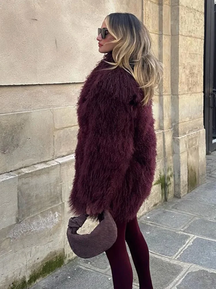 Elegant Burgundy Color Thicken Warm Fluffy Fur Coat Women Chic Oversized Lapel Plush Faux Fur Jackets 2024 Lady High Streetwear