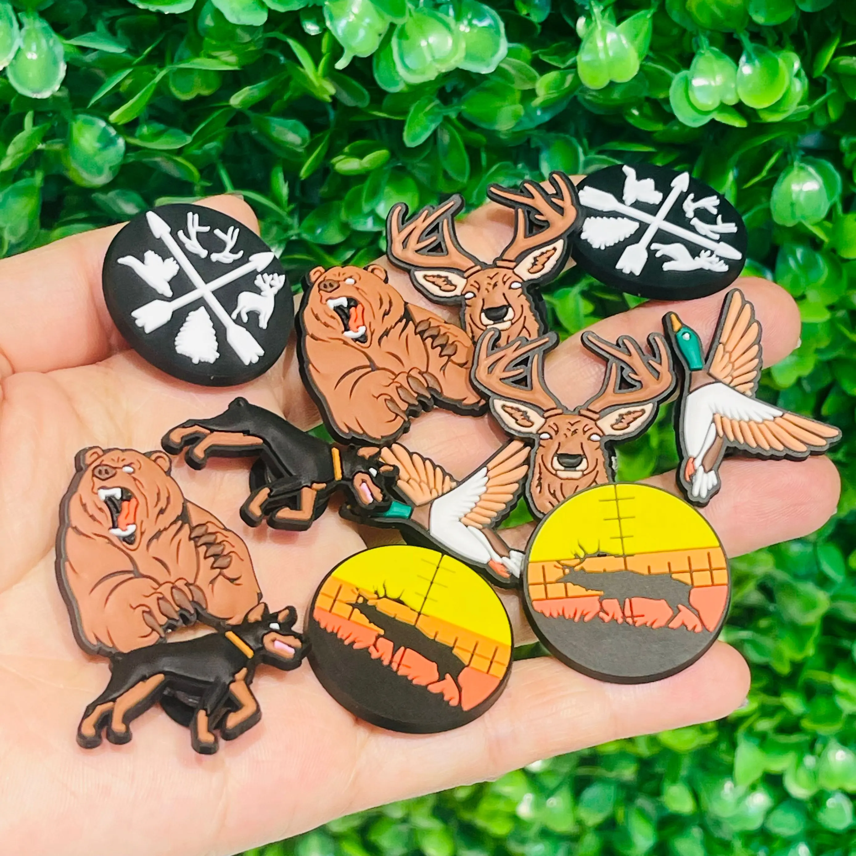 

12-100Pcs Wolf Elk Tiger Forest Sandals Shoes Charms Accessories Clogs Boys Girls DIY Garden Shoe Buckle Fit Party Gift