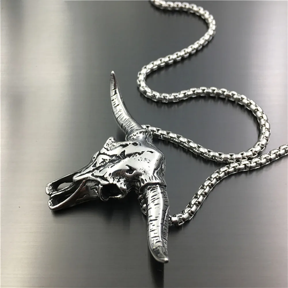 Vintage Stainless Steel Bull Head Skull Pendant Necklace Men Biker Animal Skull Bull Necklace Gothic Jewelry Gift Wholesale