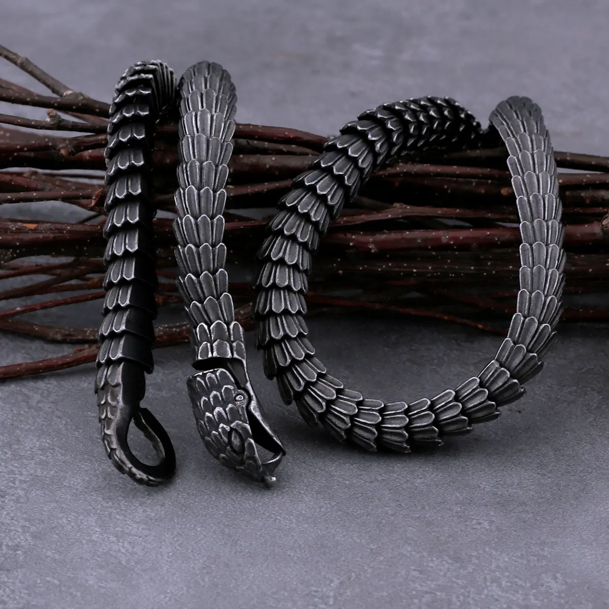 Stainless Steel Viking Ouroboros Necklace Men\'s Punk Gothic Snake Necklace Fashion Biker Vintage Charm Jewelry Gift Wholesale