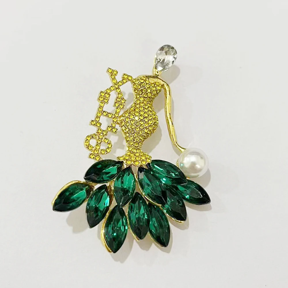 اليونانية نادي نسائي الأخضر والأصفر مع بروش XHO تشي ايتا فاي اللؤلؤ طويل إبرة دبوس للنساء المصوغات اكسسوارات