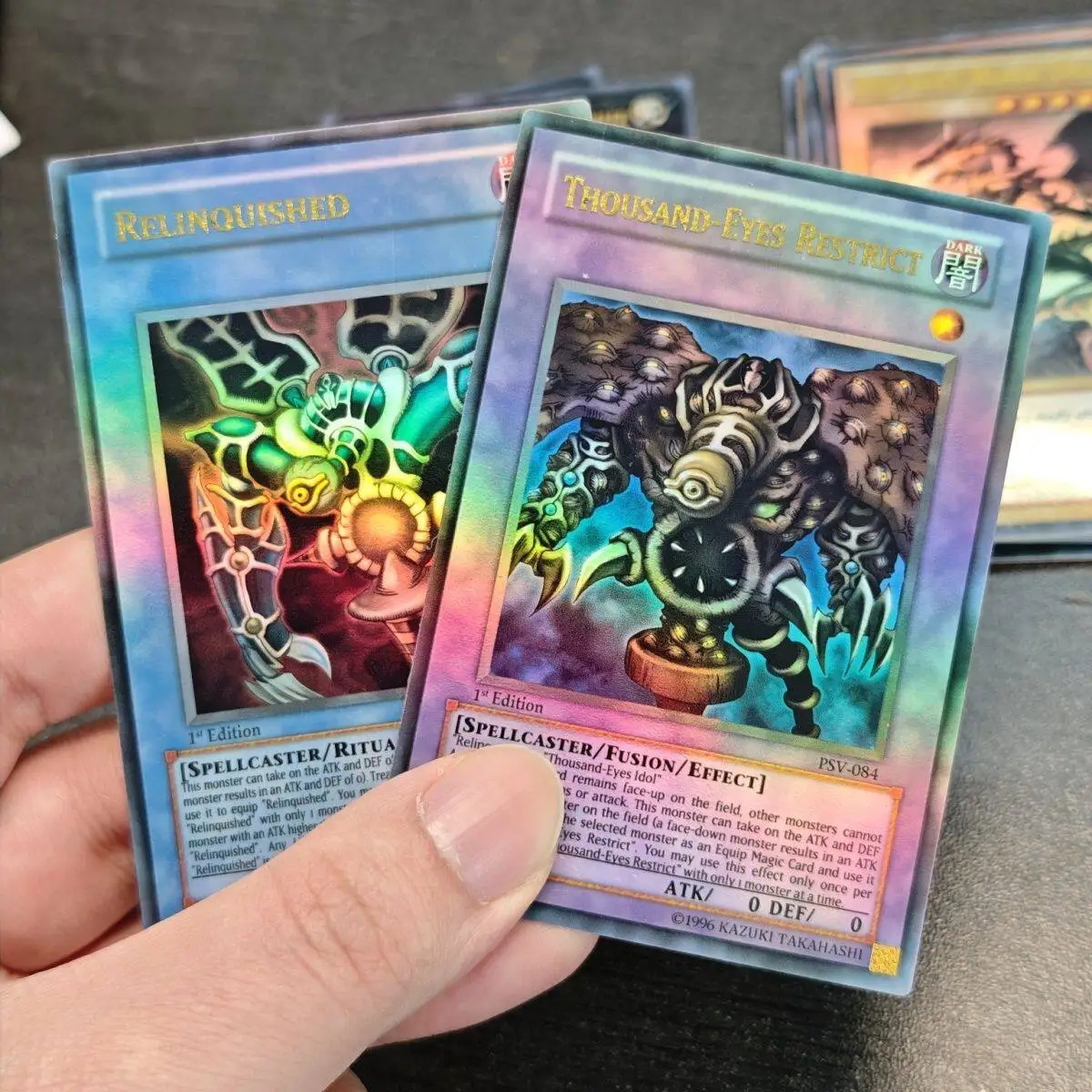 

Ю-Ги-О! Коллекционная карта для PSV: DIY Thousand-Eyes Restrict, Relinquished MRL, English Ur Gold Flash Card, Dark Magician of Chaos