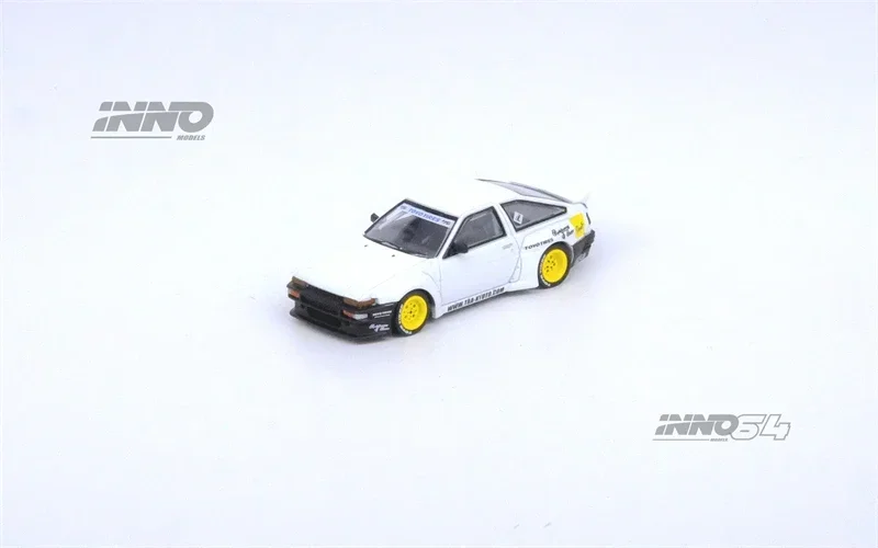 INNO 1:64 COROLLA TRUENO AE86 PANDEM ROCKET BUNNY samochód Model odlewu