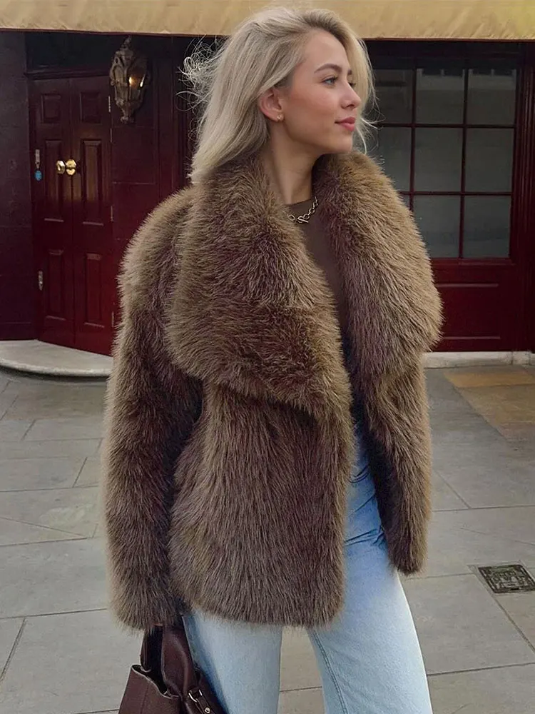 

GACVGA Faux Fur Coat Women Loose Lapel Long Sleeve Streetwear Outwears Winter Furry Warm Ladies's Jackets & Coats