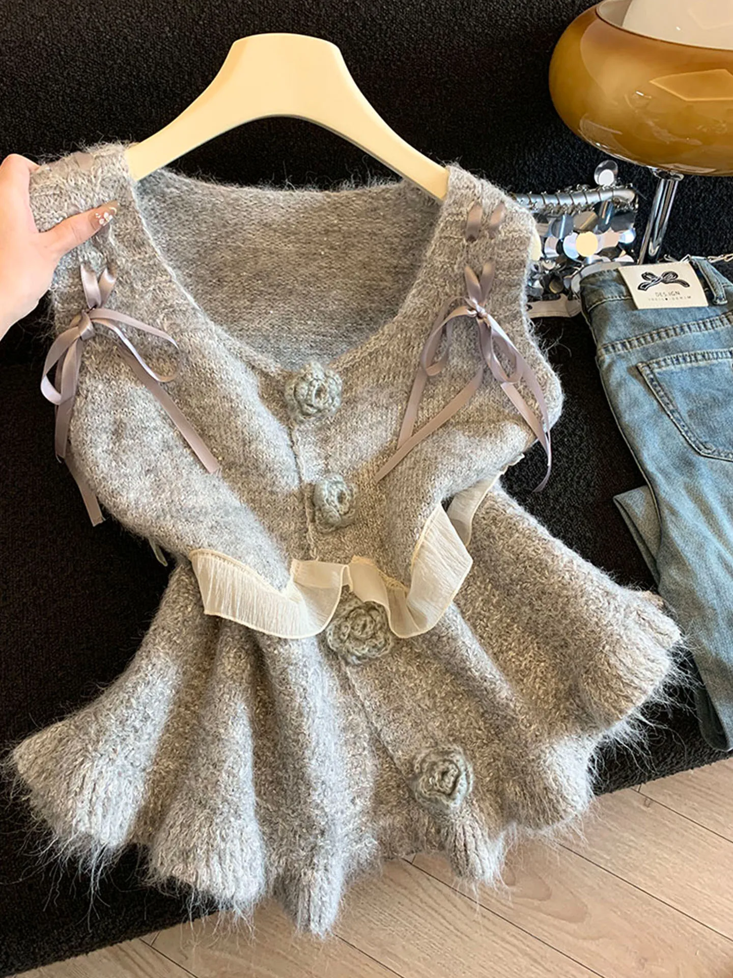 

Рекомендация Эмили Клуд: Вязаный жилет с кружевной отделкой и 3D-цветами, модный весенний свитер в стиле Bal Sweet Sle