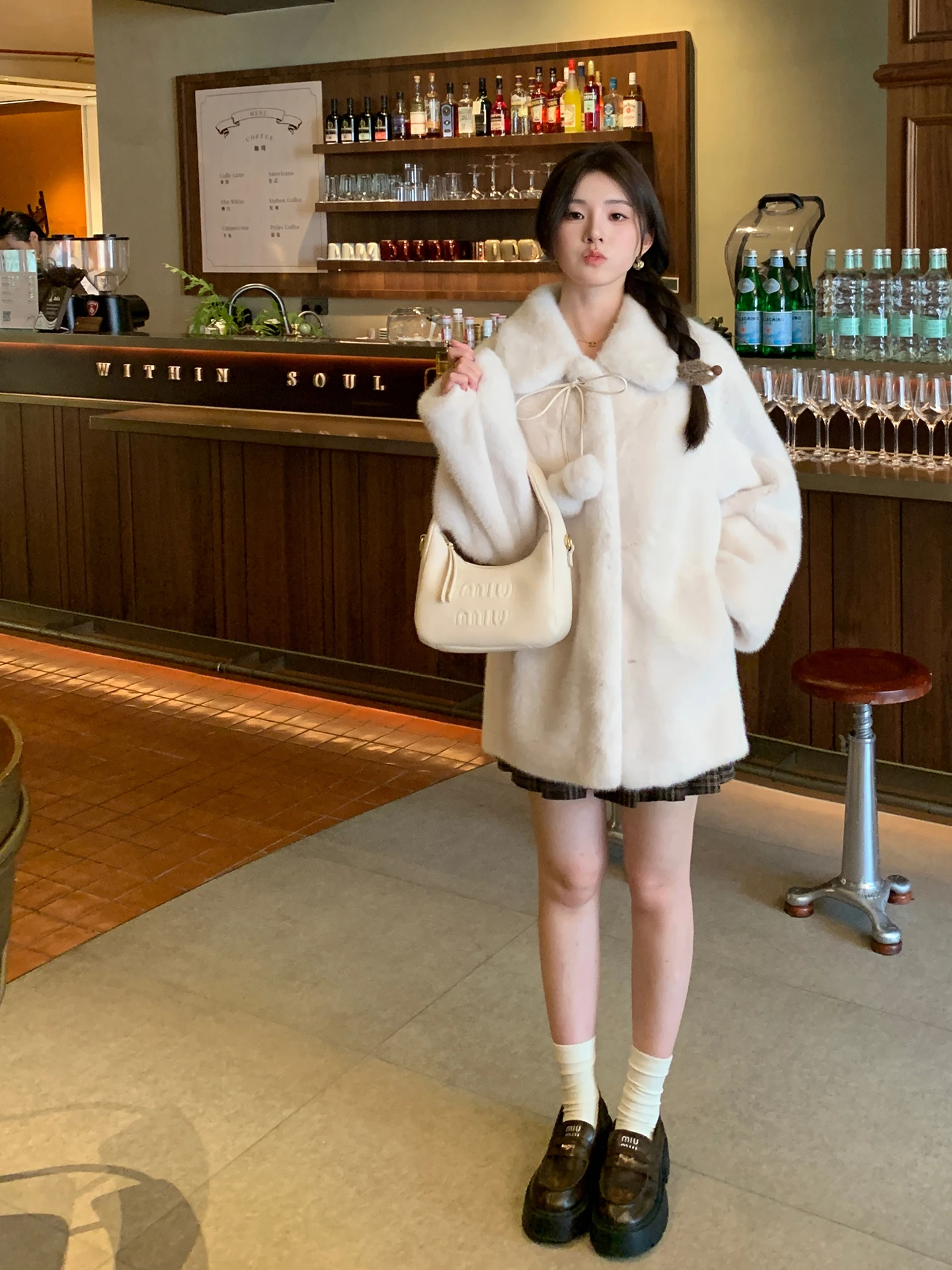 

Экологичная шуба из кроличьего меха в форме сердца, женская зимняя тонкая длинная све, корейская верхняя одежда средней длины Sle Faion