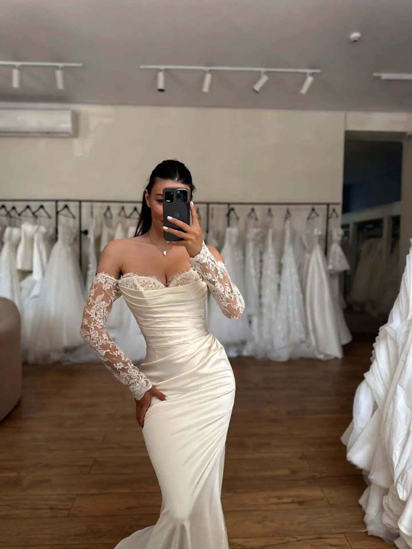 Bridal Modern Mermaid Wedding Dress for Women Satin Pleated Lace Appliques Bride Gowns Vestidos Para Mujer Customized