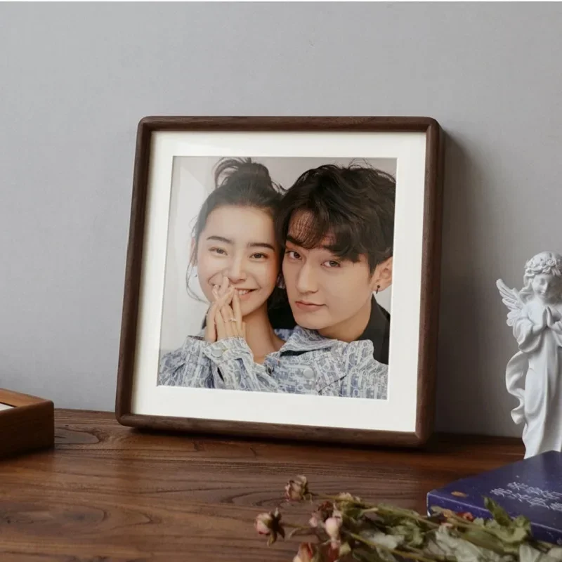 Creative Solid Wood Round Corner Photo Frame 9-Grid Square Frame for Couples' Wedding Photos 25x25 cm Display Frame Home Decor